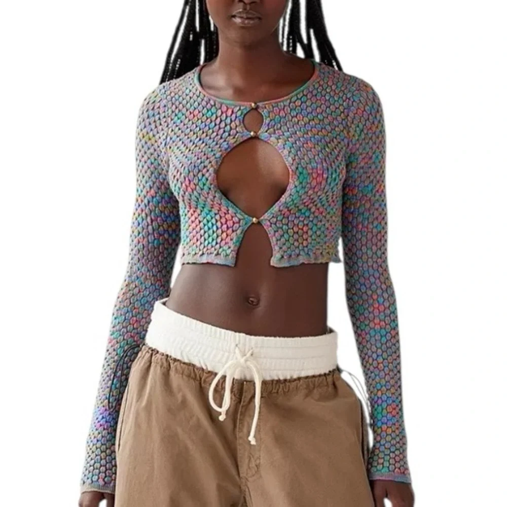 Urban Outfitters Piper Keyhole Textured Knit Long Sleeved Crop Top Sz Medium